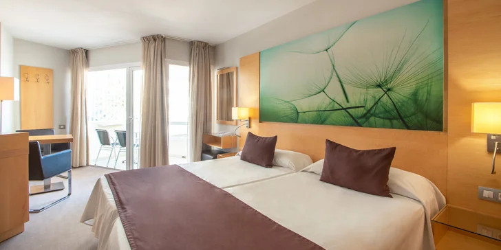 Zimní dovolená u moře: hotel na Gran Canaria jen 3 minuty pěšky od písečné pláže, all inclusive, dítě zdarma