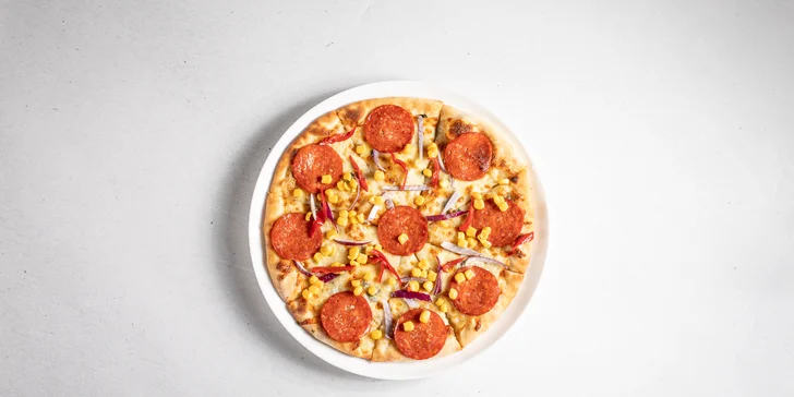 Dokonalá italská pizza ve Vršovicích: 1–5 kol se sýry i uzeninami či ananasem, lahev prosecca i nápoje