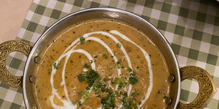 4chodové indické menu pro 2 osoby: polévka, kuřecí či vege hlavní chod i dezert