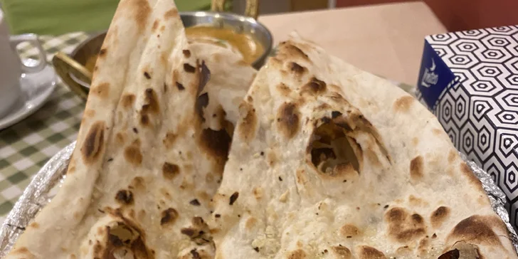 4chodové indické menu pro 2 osoby: polévka, kuřecí či vege hlavní chod i dezert