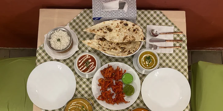 4chodové indické menu pro 2 osoby: polévka, kuřecí či vege hlavní chod i dezert