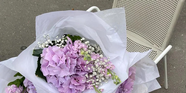 Otevřený voucher v hodnotě 600-2000 Kč na cokoli z květinářství Golden Flowers