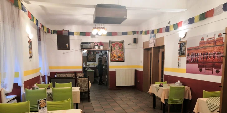 4chodové indické menu pro 2 osoby: polévka, kuřecí či vege hlavní chod i dezert