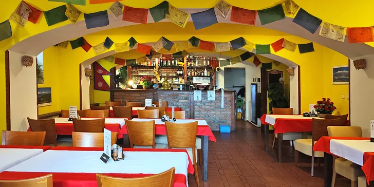3chodové menu pro 2 osoby v originální nepálské a indické restauraci