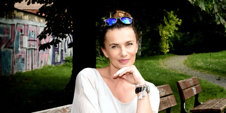 Focení v ateliéru či exteriéru pro jednotlivce, páry i rodiny