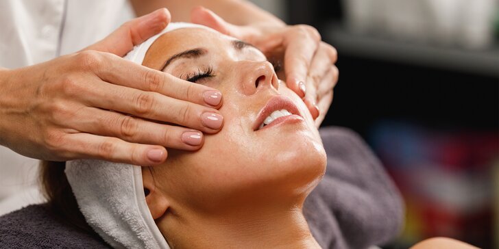 Kosmetika se speciální obličejovou masáží: lymfatická, japonská či zaměřená na oční okolí
