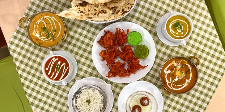 4chodové indické menu pro 2 osoby: polévka, kuřecí či vege hlavní chod i dezert