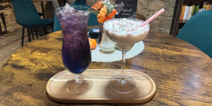 Míchané alkoholické drinky dle výběru: jeden drink i ochutnávka čtyř nápojů, bar v centru Ústí