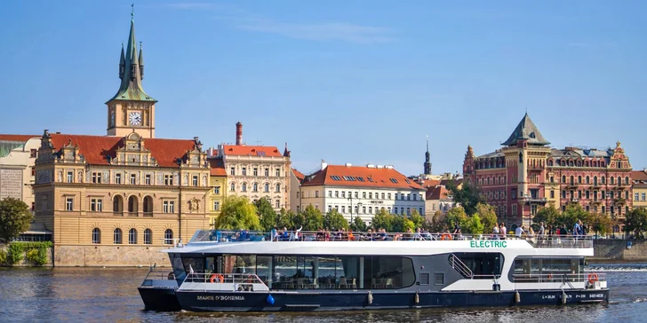 50minutová vyhlídková plavba po Vltavě pro děti i dospělé