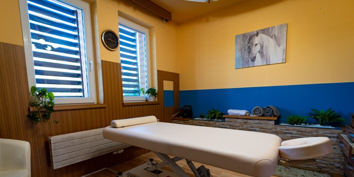 Ráj pro ztuhlé svaly: masáž horkými lávovými kameny na 30 nebo 60 minut