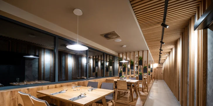 Moderní resort v Beskydech nedaleko Vsetína: snídaně, pobyt s večeří i neomezeným wellness