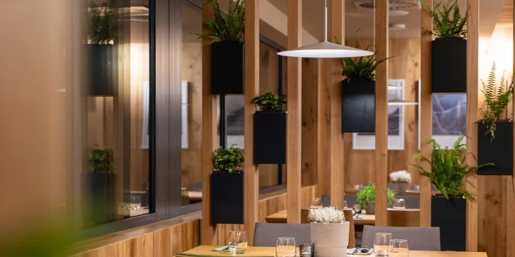 Moderní resort v Beskydech nedaleko Vsetína: snídaně, pobyt s večeří i neomezeným wellness