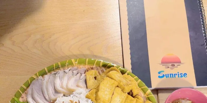 Voucher až na 1000 Kč na jakákoliv jídla i nápoje v asijské restauraci Sunrise