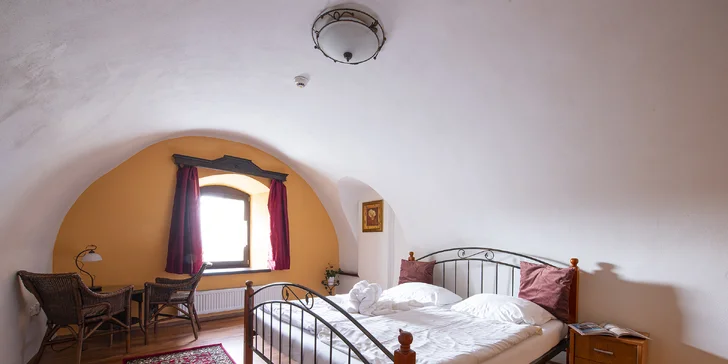 Pobyt v penzionu v historickém centru Popradu: snídaně, 20% sleva do Aquacity, lyžování