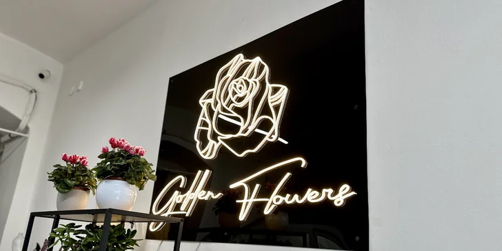 Otevřený voucher v hodnotě 600-2000 Kč na cokoli z květinářství Golden Flowers