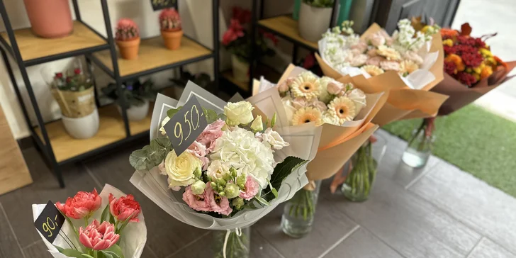 Otevřený voucher v hodnotě 300–2000 Kč na cokoli z květinářství Golden Flowers