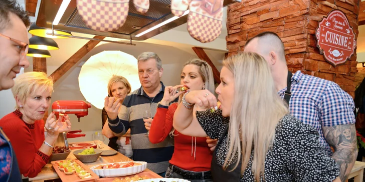 4hodinový kurz vaření dle výběru: steaky, sushi nebo italská či francouzská kuchyně
