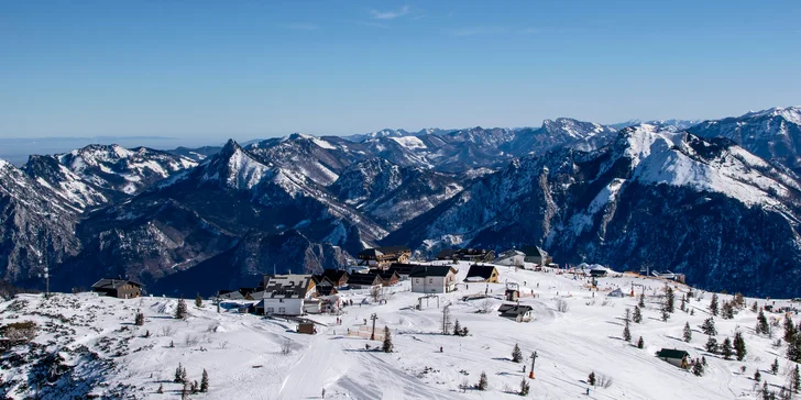 Lyžařský pobyt v rakouských Alpách: polopenze a skipas na celou dobu