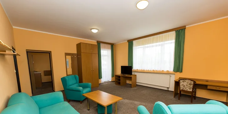 Zvoli můžete i pobyt v apartmánu s ložnicí a odděleným obývacím pokojem.