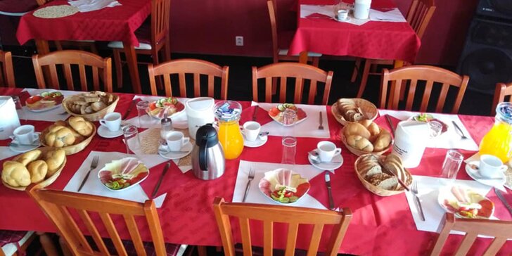Pobyt v Karlových Varech: penzion se snídaní a vstupem do wellness v lázních v centru města