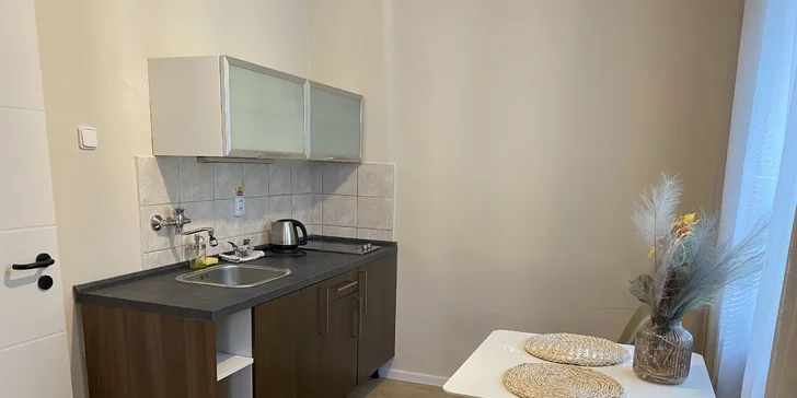 Moderní apartmánový hotel v Havířově: nocleh i privátní relax ve vířivce