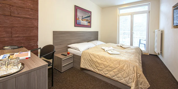 Čarokrásný pobyt v Hrabovské dolině: pokoj i apartmán v hotelu u vodní nádrže