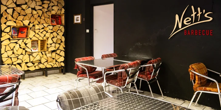 Otevřený voucher v hodnotě 1000-2000 Kč: skvěle hodnocený podnik s texaským barbecue