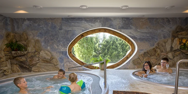 Pobyt v apartmánech u Pekla Čertovina s polopenzí a odpočinkem ve wellness