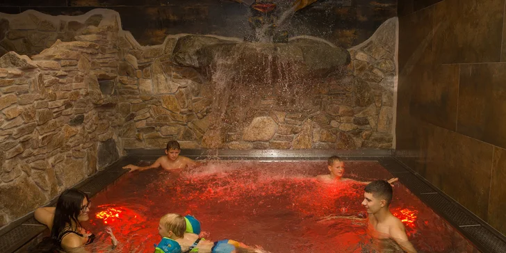 Pobyt v apartmánech u Pekla Čertovina s polopenzí a odpočinkem ve wellness