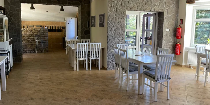 Pobyt na Děčínském Sněžníku se snídaní či polopenzí i privátní saunou