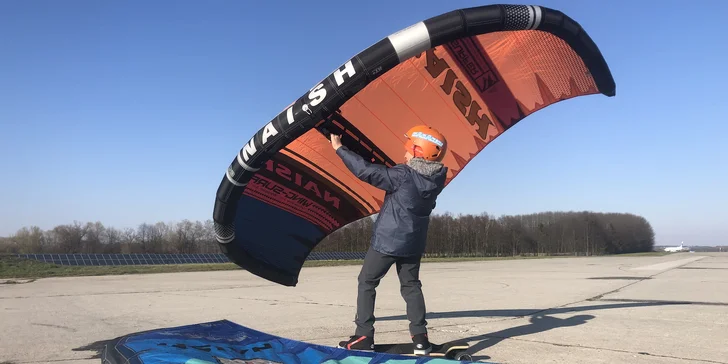 Kurzy wing-boardingu na suchu i na vodě: od 2hod. kurzu až po 2 dny