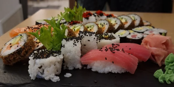 Nabité sushi sety o 38 či 48 ks v Táboře: tuňák i losos či avokádo