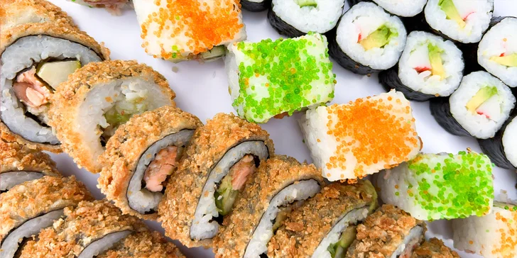 Set 59, 74 nebo 85 kousků sushi s lososem, tuňákem, avokádem i krabem