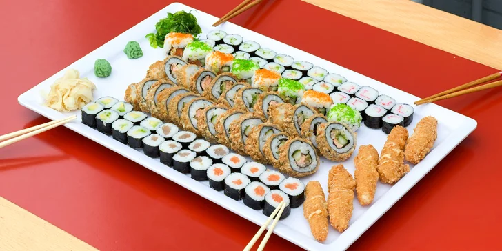 Set 59, 74 nebo 85 kousků sushi s lososem, tuňákem, avokádem i krabem