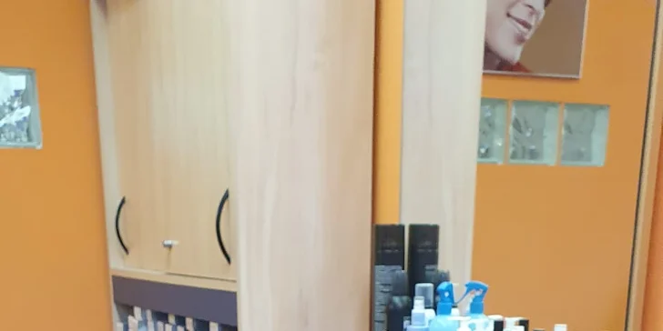 Kadeřnický balíček v salonu Elegant Style: střih, trvalá i barvení pro různé délky
