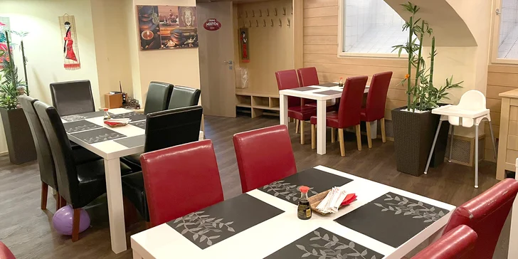 Nabité sushi sety o 38 či 48 ks v Táboře: tuňák i losos či avokádo