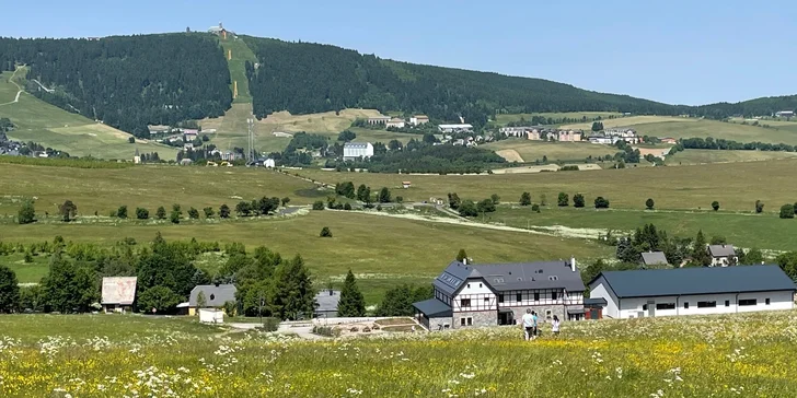 Nový penzion u Klínovce: snídaně, varianta se saunou, skibus přímo před budovou