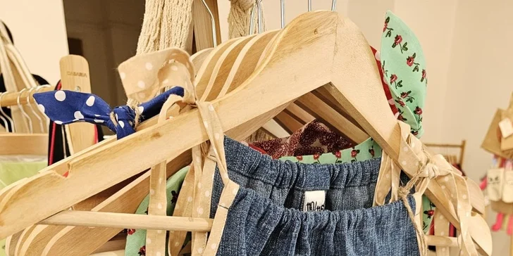 Otevřené vouchery na produkty Dárek jako vyšitý: oblečení, doplňky i ručníky s vlastní výšivkou