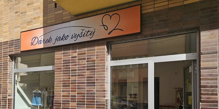 Otevřené vouchery na produkty Dárek jako vyšitý: oblečení, doplňky i ručníky s vlastní výšivkou