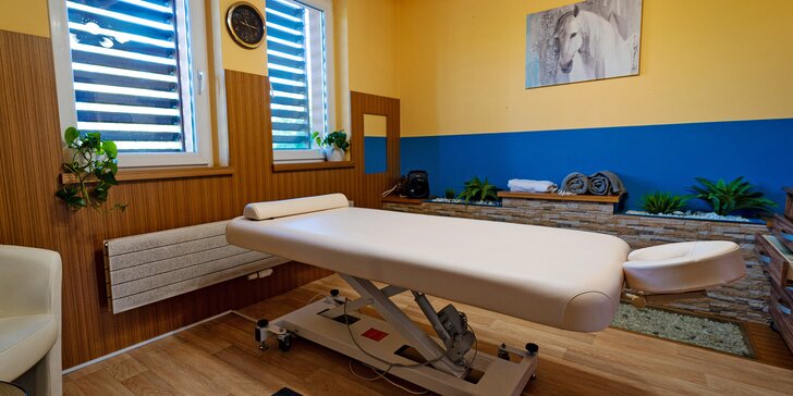Opravdový relax: privátní vířivka, sklenka sektu a masáž pro 2 osoby