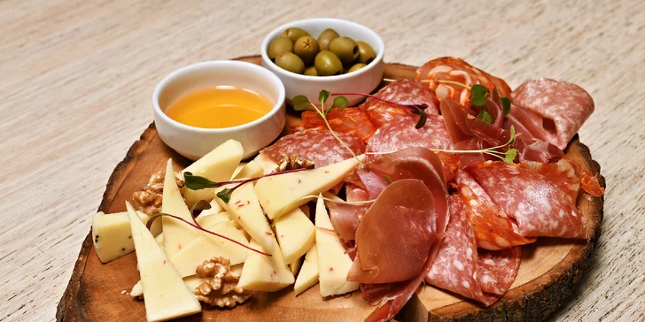 Čtyřchodové italské menu u Žižkovské věže i s proseccem pro 2 osoby