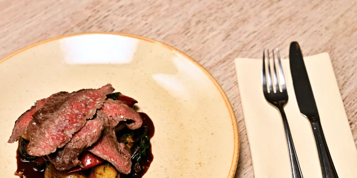 Čtyřchodové italské menu u Žižkovské věže i s proseccem pro 2 osoby