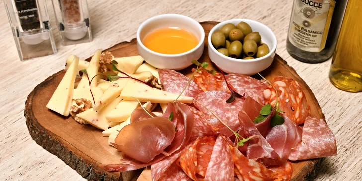 Čtyřchodové italské menu u Žižkovské věže i s proseccem pro 2 osoby