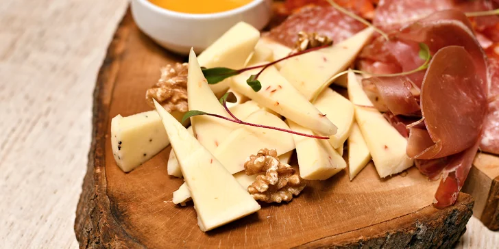 Čtyřchodové italské menu u Žižkovské věže i s proseccem pro 2 osoby