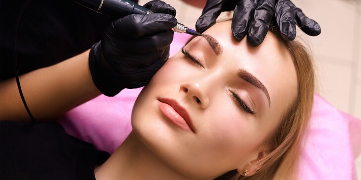 Permanentní make-up: horní i dolní linka nebo obočí pomocí metody microblading
