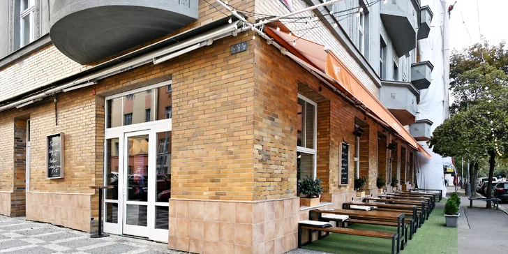 Čtyřchodové italské menu u Žižkovské věže i s proseccem pro 2 osoby