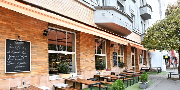 Čtyřchodové italské menu u Žižkovské věže i s proseccem pro 2 osoby