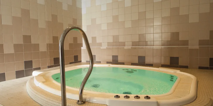 Za krásami Jeseníků: pobyt s polopenzí a neomezeným vstupem do wellness
