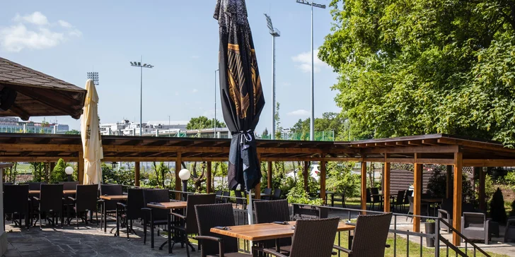 7chodové degustační menu v krásné restauraci pro 2 osoby: humr, steak i čokoládový fondant