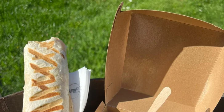 Otevřený voucher na dárkové balíčky, kávu, dezerty, koktejly a jídla z nabídky CAFE59